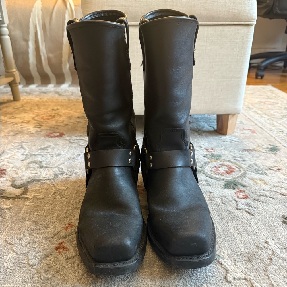 Men’s Black Double H Harness Boots, Size 11 D